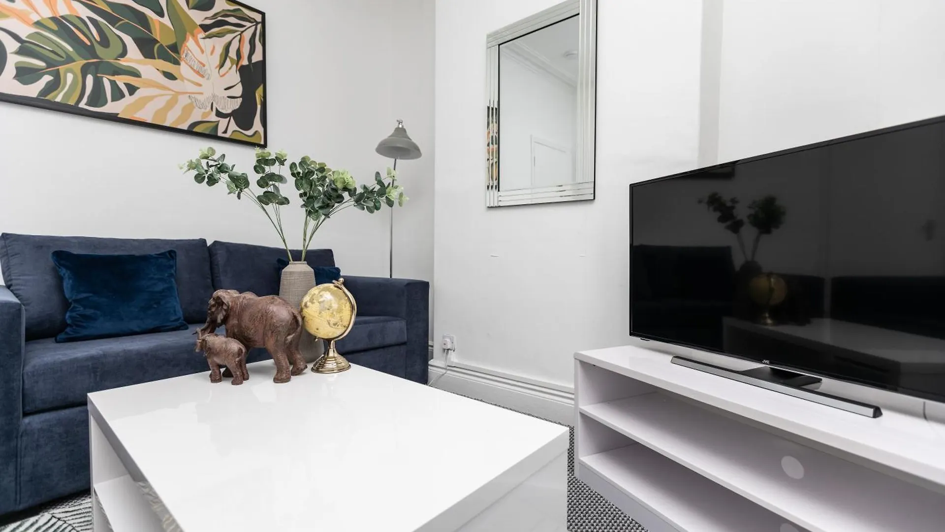 Featherstone Cosy Two Bedroom Property! 0*,  בריטניה
